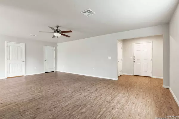 10538 Legacy Cove, San Antonio, TX 78240