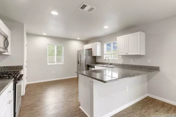 10538 Legacy Cove, San Antonio, TX 78240