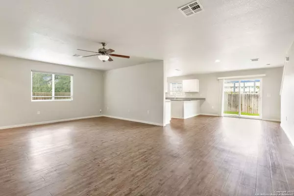 10538 Legacy Cove, San Antonio, TX 78240