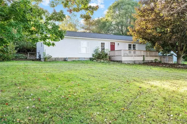 311 Cemetery RD, Oswego, NY 13126