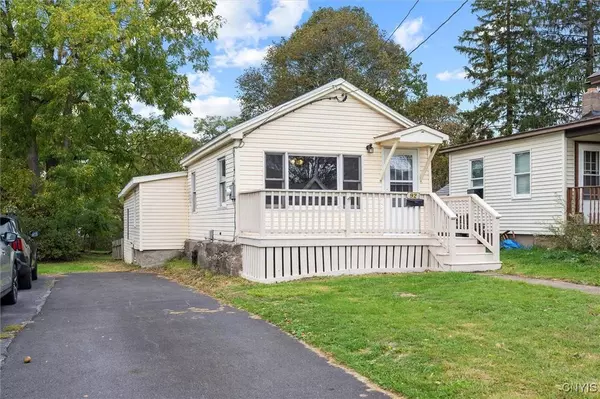 92 Ontario ST, Oswego, NY 13126