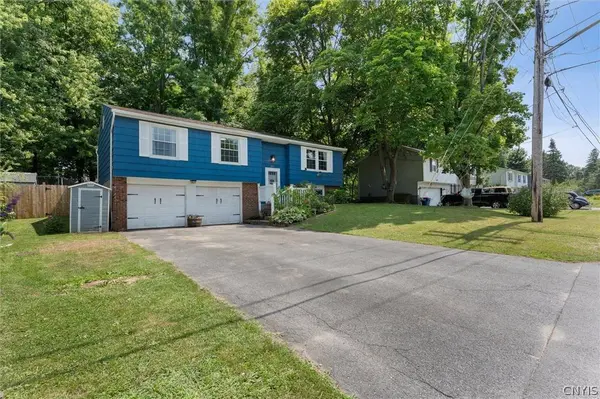 213 Birchwood BLVD, Baldwinsville, NY 13027