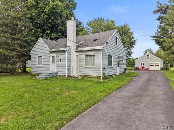 8 Davis ST, Mexico, NY 13114