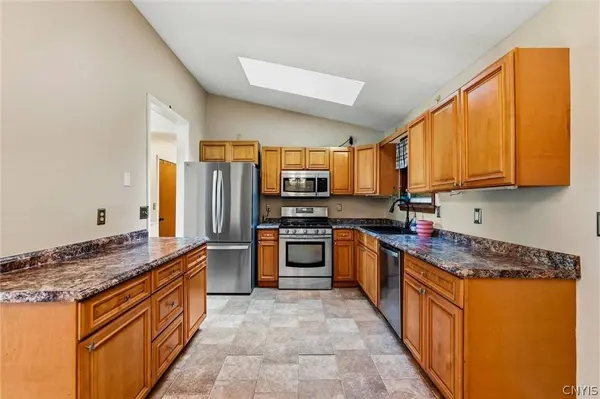 215 Birchwood BLVD, Baldwinsville, NY 13027