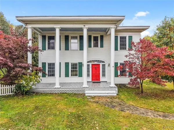 13 Gray RD, Minetto, NY 13126