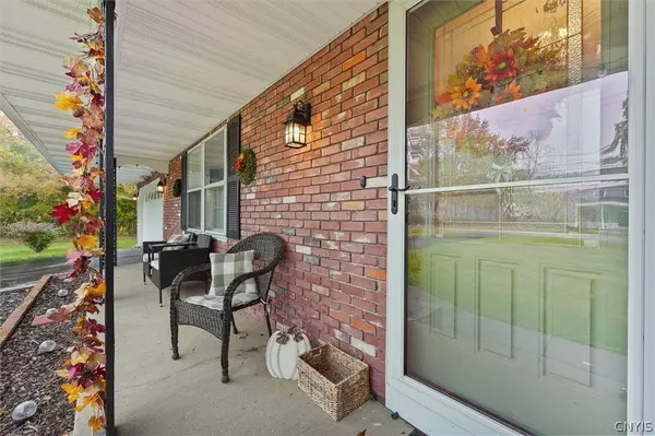 2198 County Route 7, Oswego, NY 13126