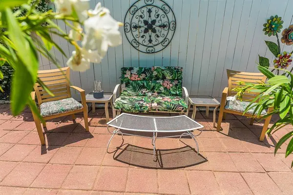 2025 Avenue O, Galveston, TX 77550