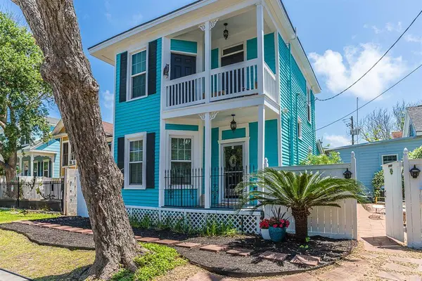 2025 Avenue O, Galveston, TX 77550