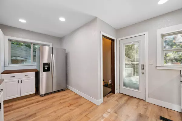 3118 N Hood Ave, Wichita, KS 67204