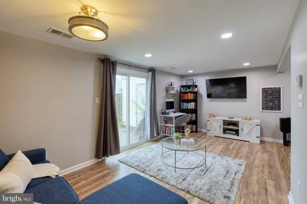 2093 TANGLEWOOD DR, Waldorf, MD 20601