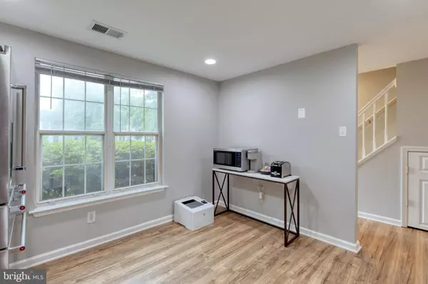 2093 TANGLEWOOD DR, Waldorf, MD 20601