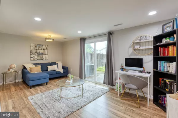 2093 TANGLEWOOD DR, Waldorf, MD 20601