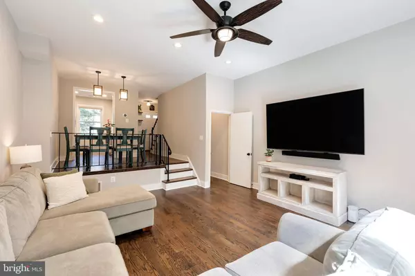 5829 REXFORD DR #713, Springfield, VA 22152