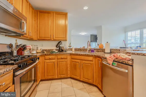 5975 TERRAPIN PL #301C, Alexandria, VA 22310