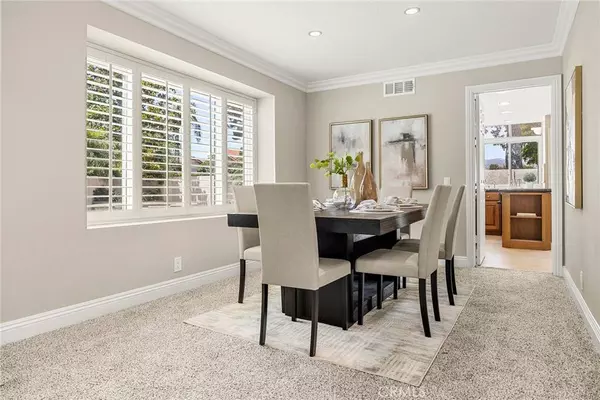 45 Colonial, Irvine, CA 92620