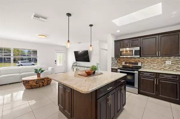 14917 PHILMORE RD, Tampa, FL 33613