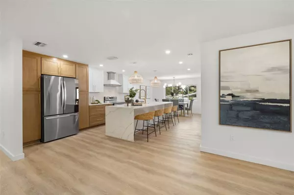 3801 DR MARTIN LUTHER KING JR ST N, St Petersburg, FL 33703