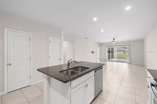 17742 TURNING LEAF CIR, Land O Lakes, FL 34638