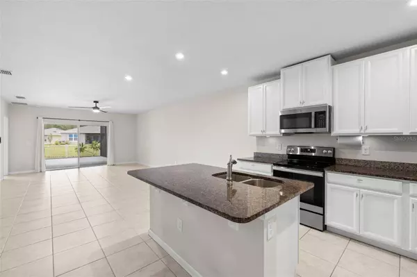 17742 TURNING LEAF CIR, Land O Lakes, FL 34638