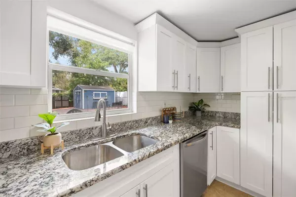 111 W HIAWATHA ST, Tampa, FL 33604