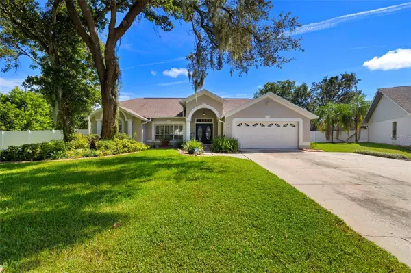 2113 LAINDALE PL, Valrico, FL 33596