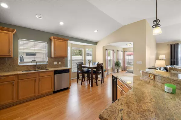 2005 BERRY LAKE DR, Brandon, FL 33510