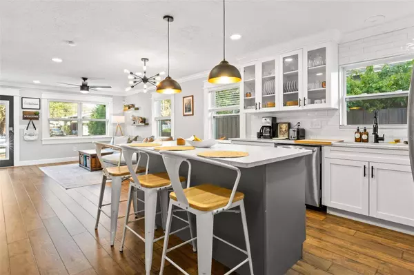 403 E NORTH ST, Tampa, FL 33604