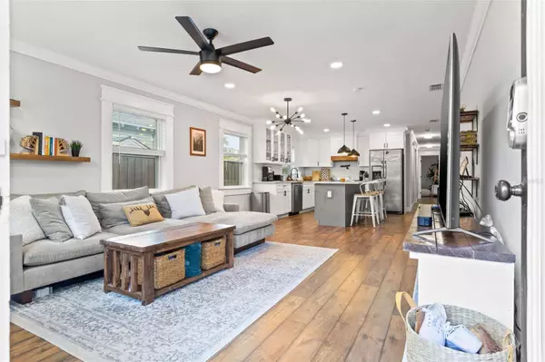 403 E NORTH ST, Tampa, FL 33604