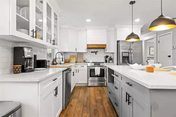 403 E NORTH ST, Tampa, FL 33604