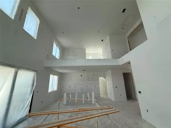 4019 HARRISBURG ST NE, St Petersburg, FL 33703