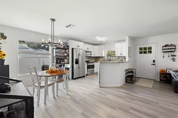 522 28TH AVE S, St Petersburg, FL 33705