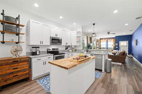 1430 E 99TH AVE, Tampa, FL 33612