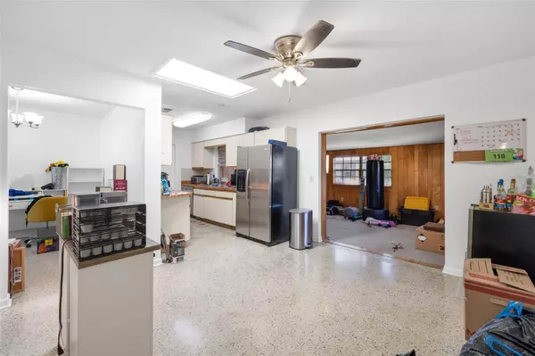 7706 W ELM ST, Tampa, FL 33615