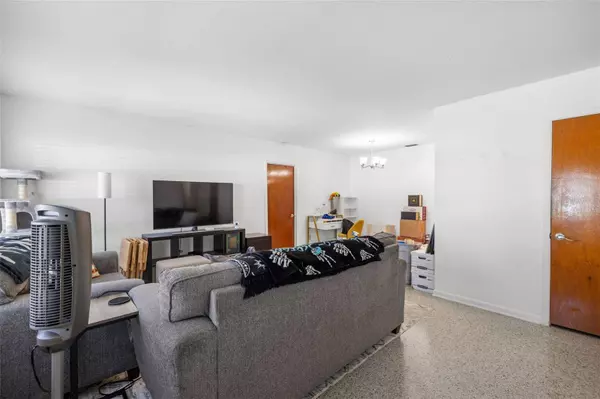 7706 W ELM ST, Tampa, FL 33615