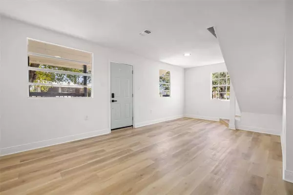 2220 DAVIS ST, Tampa, FL 33605