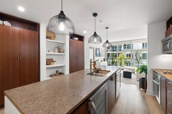 912 CHANNELSIDE DR #2517, Tampa, FL 33602