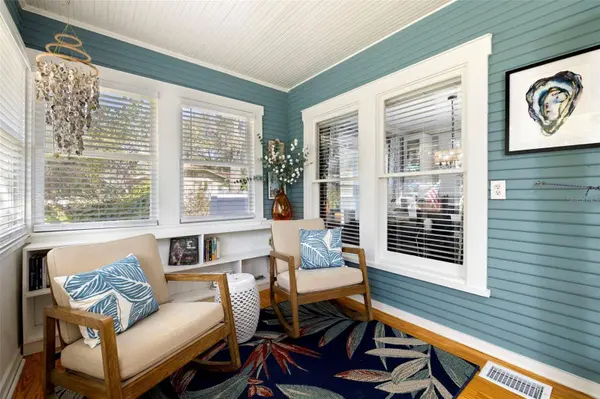 5901 N KENNETH AVE, Tampa, FL 33604