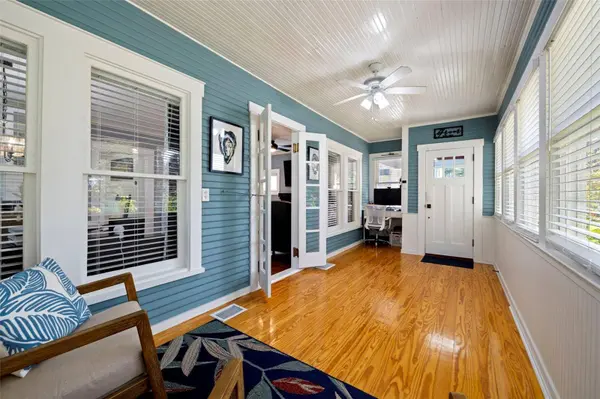 5901 N KENNETH AVE, Tampa, FL 33604