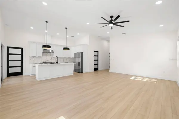 1901 43RD ST S, St Petersburg, FL 33711