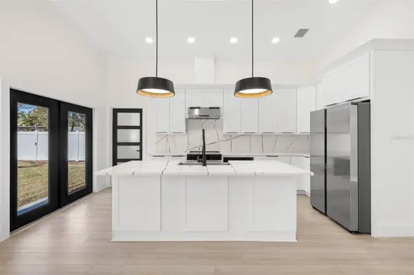 1901 43RD ST S, St Petersburg, FL 33711