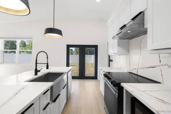 1901 43RD ST S, St Petersburg, FL 33711