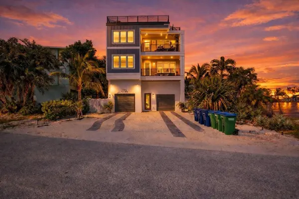 100 12TH ST N, Bradenton Beach, FL 34217