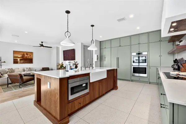 100 12TH ST N, Bradenton Beach, FL 34217