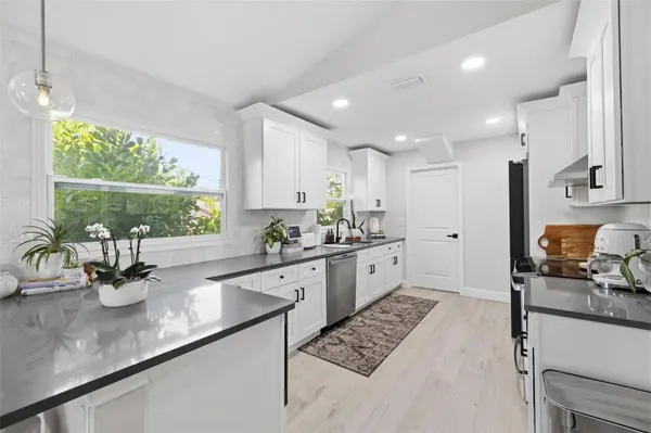 2739 16TH AVE N, St Petersburg, FL 33713