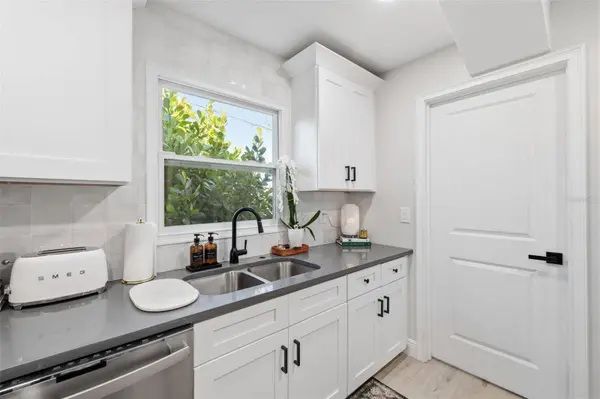 2739 16TH AVE N, St Petersburg, FL 33713