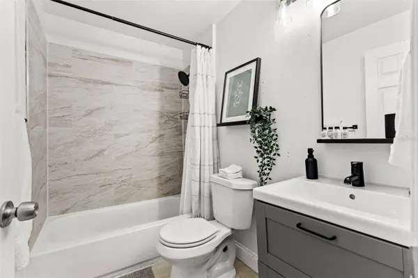 6806 N 17TH ST, Tampa, FL 33610