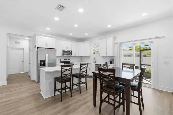 4401 COBIA DR SE, St Petersburg, FL 33705