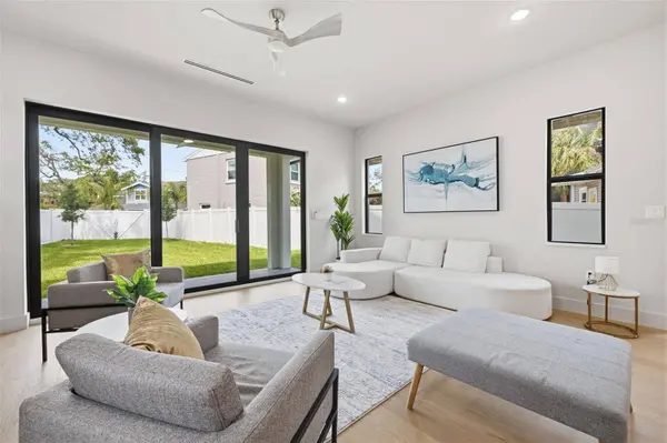 2301 N RIDGEWOOD AVE, Tampa, FL 33602