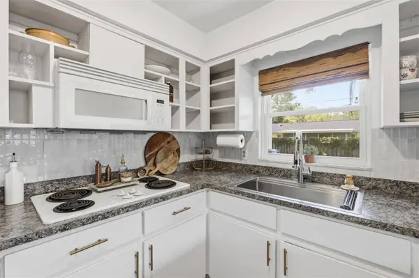 6725 RALSTON BEACH CIR, Tampa, FL 33614