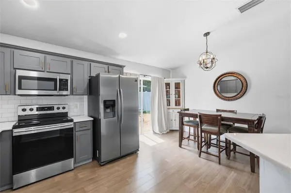 213 E CLUSTER AVE, Tampa, FL 33604